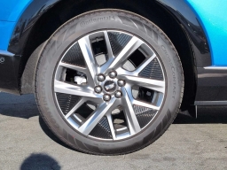 Cadillac OPTIQ Luxury 4dr w/1SC 2026