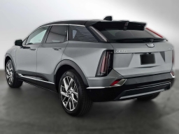 Cadillac OPTIQ Luxury 4dr w/1SC 2026