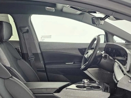 Cadillac OPTIQ Luxury 4dr w/1SC 2026