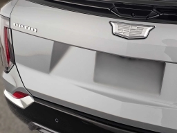 Cadillac OPTIQ Luxury 4dr w/1SC 2026