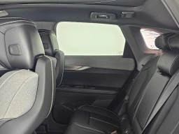 Cadillac OPTIQ Luxury 4dr w/1SC 2026