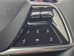 Cadillac OPTIQ Luxury 4dr w/1SC 2026