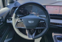 Cadillac OPTIQ Luxury 4dr w/1SC 2026