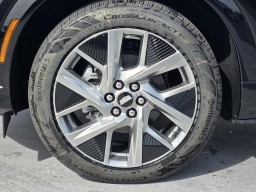 Cadillac OPTIQ Luxury 4dr w/1SC 2026