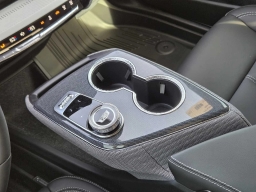 Cadillac OPTIQ Luxury 4dr w/1SC 2026