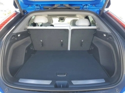 Cadillac OPTIQ Luxury 4dr w/1SC 2026