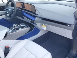 Cadillac OPTIQ Luxury 4dr w/1SC 2026