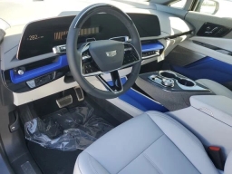 Cadillac OPTIQ Luxury 4dr w/1SC 2026