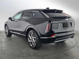 Cadillac OPTIQ Luxury 4dr w/1SC 2026