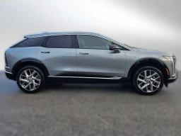 Cadillac OPTIQ Luxury 4dr w/1SC 2026