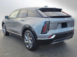 Cadillac OPTIQ Luxury 4dr w/1SC 2026