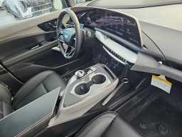 Cadillac OPTIQ Luxury 4dr w/1SC 2026