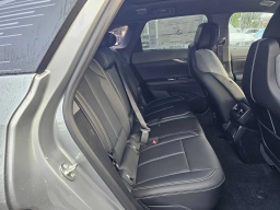 Cadillac OPTIQ Luxury 4dr w/1SC 2026