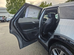 Cadillac OPTIQ Luxury 4dr w/1SC 2026