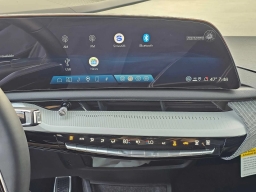 Cadillac OPTIQ Luxury 4dr w/1SC 2026