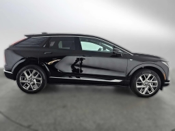 Cadillac OPTIQ Luxury 4dr w/1SC 2026