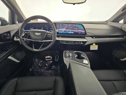 Cadillac OPTIQ Luxury 4dr w/1SC 2026