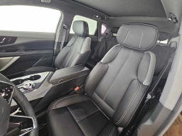 Cadillac OPTIQ Luxury 4dr w/1SC 2026