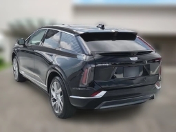 Cadillac OPTIQ Luxury 4dr w/1SC 2026