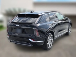 Cadillac OPTIQ Luxury 4dr w/1SC 2026