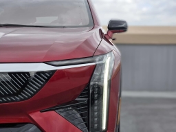 Cadillac OPTIQ Premium Luxury 4dr w/1SE 2026