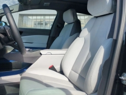 Cadillac OPTIQ Sport 4dr w/1SF 2026