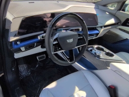 Cadillac OPTIQ Sport 4dr w/1SF 2026