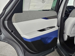 Cadillac OPTIQ Sport 4dr w/1SF 2026