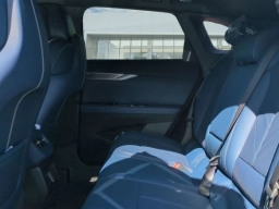 Cadillac OPTIQ Premium Sport 4dr w/1SH 2026