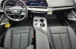 Cadillac OPTIQ Sport AWD 4dr w/1SH 2025