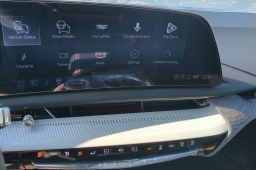 Cadillac OPTIQ Sport AWD 4dr w/1SH 2025