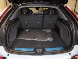 Cadillac OPTIQ OPTIQ-V 4dr 2026