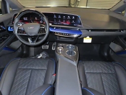 Cadillac OPTIQ OPTIQ-V 4dr 2026