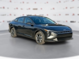 Kia K4 LXS Sedan 2026