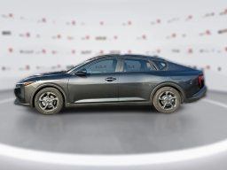 Kia K4 LXS Sedan 2026