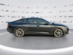 Kia K4 LXS Sedan 2026