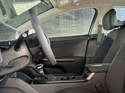 Kia K4 LXS Sedan 2026