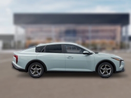 Kia K4 LXS Sedan 2026