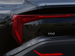 Kia K4 LXS FWD 2025