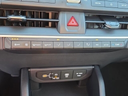 Kia K4 LXS Sedan 2026