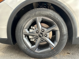 Kia K4 LXS Sedan 2026