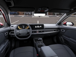 Kia K4 LXS Sedan 2026