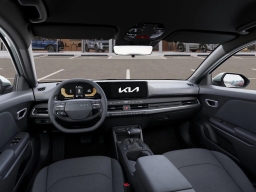 Kia K4 LXS Sedan 2026