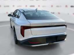 Kia K4 LXS Sedan 2026