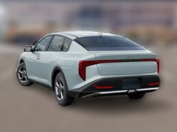 Kia K4 LXS Sedan 2026