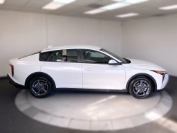 Kia K4 LX Sedan 2026