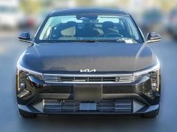 Kia K4 LXS Sedan 2026