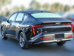 Kia K4 LXS Sedan 2026