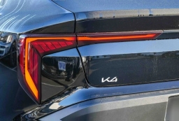 Kia K4 LXS Sedan 2026