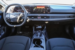 Kia K4 LXS Sedan 2026